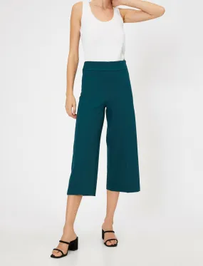 16342 Green Culotte Trousers