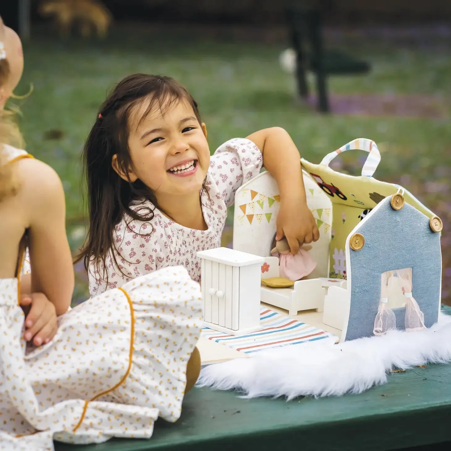 Cloth Dollhouse And Wooden Furniture Play Set