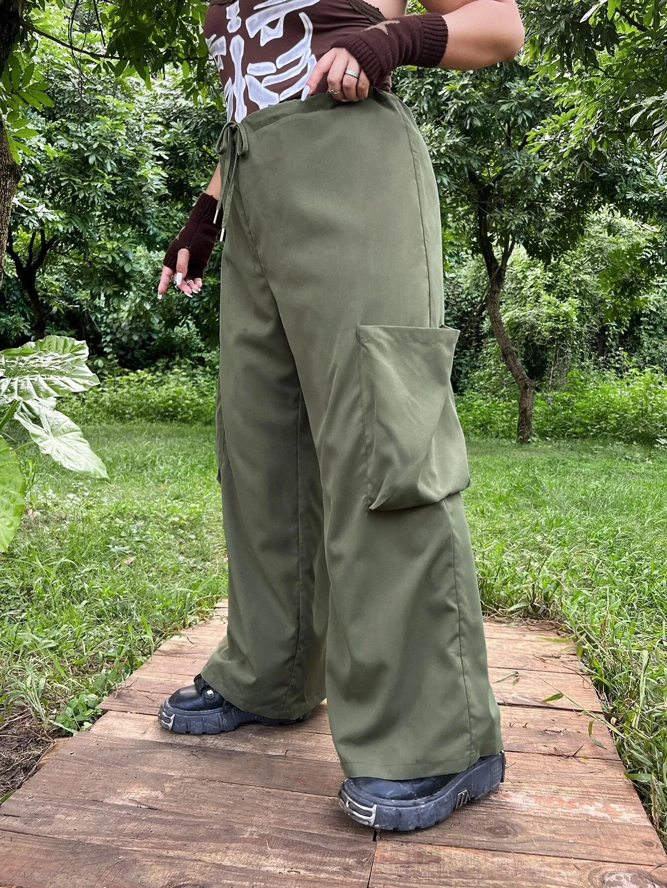 Flap Pocket Non-Stretch Drawstring Waist Pant