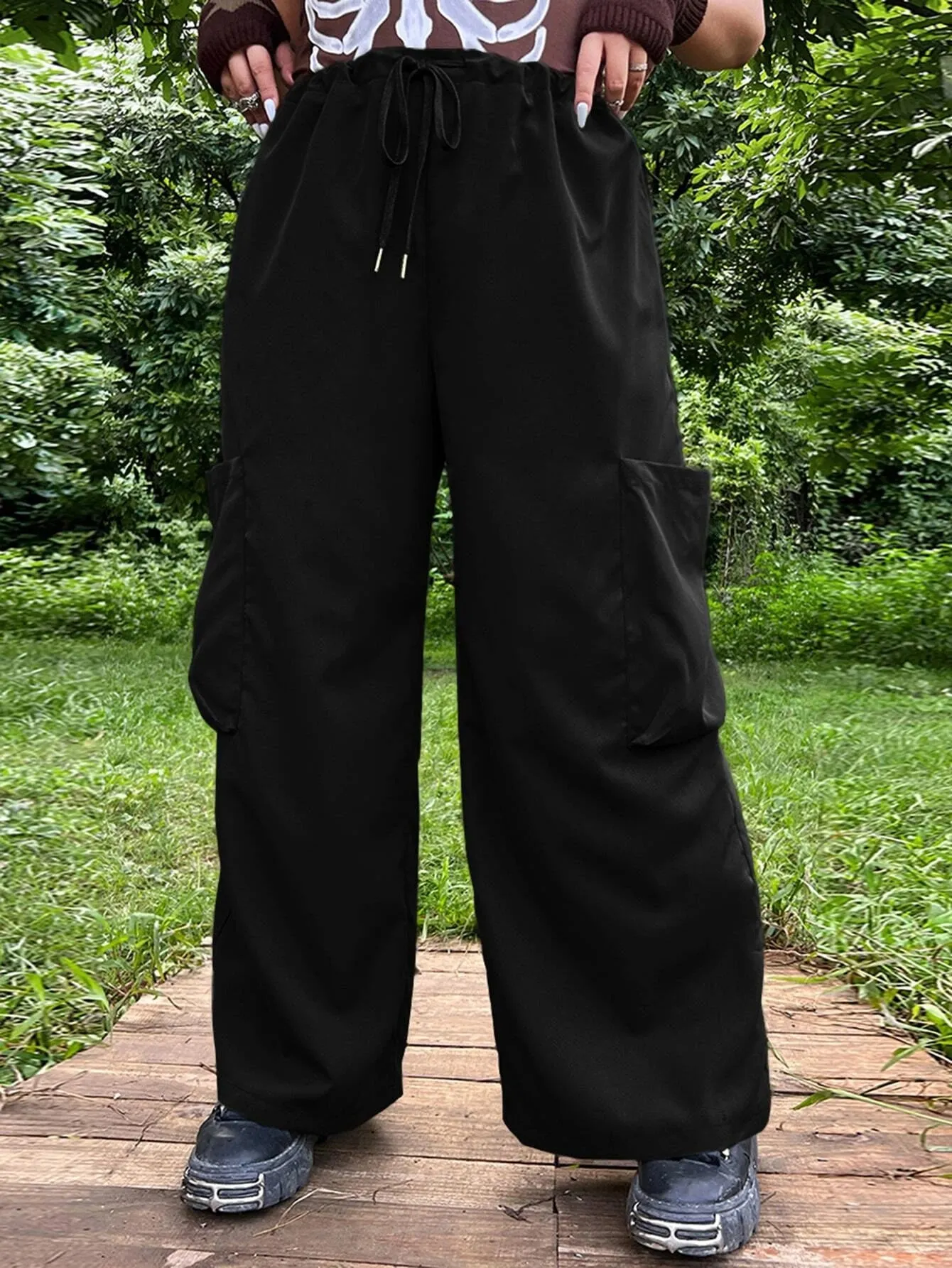 Flap Pocket Non-Stretch Drawstring Waist Pant