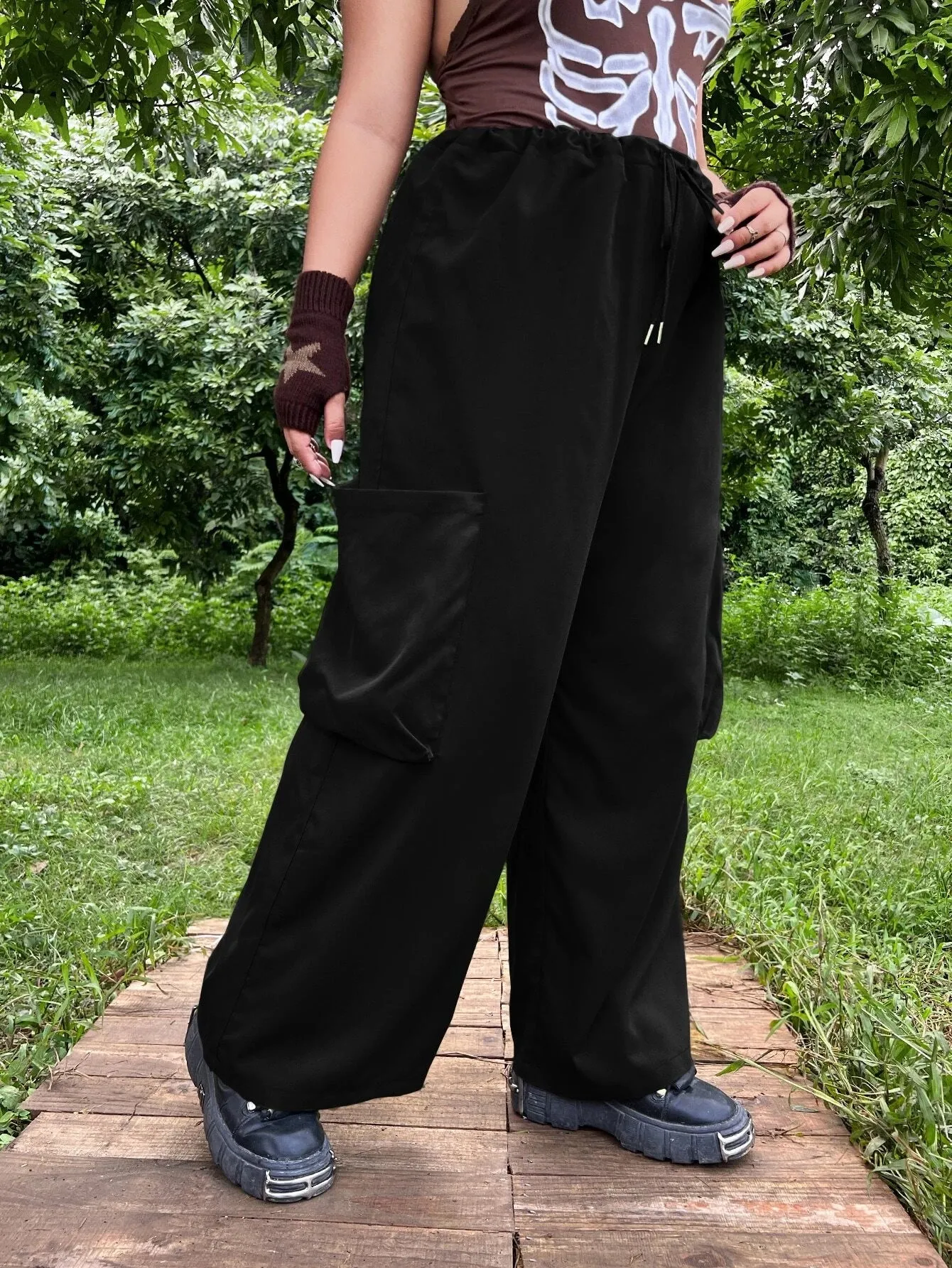 Flap Pocket Non-Stretch Drawstring Waist Pant