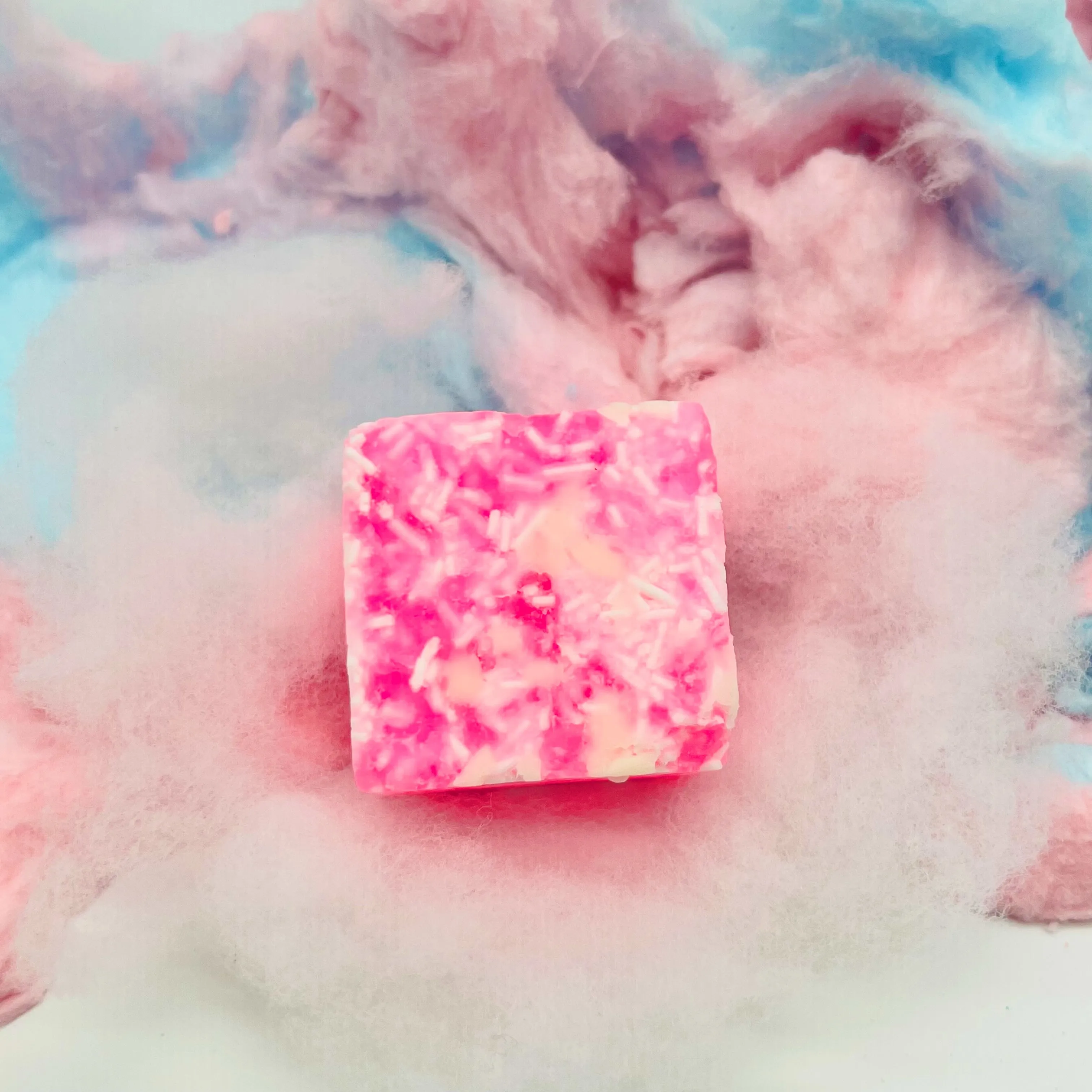 MAKE IT PINK! MAKE IT BLUE! Shampoo Bar