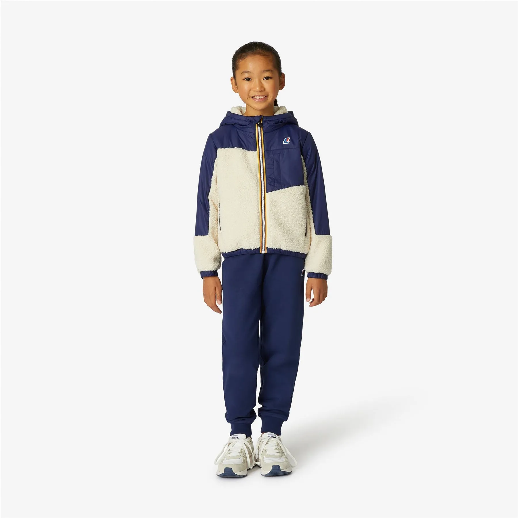 Neige Orsetto - Kids Fleece Top in Black - Blue Medieval